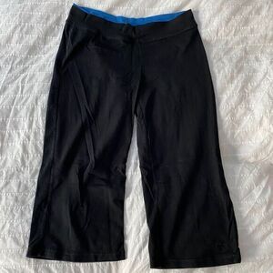 4/$20 Champion capri cropped workout pants
